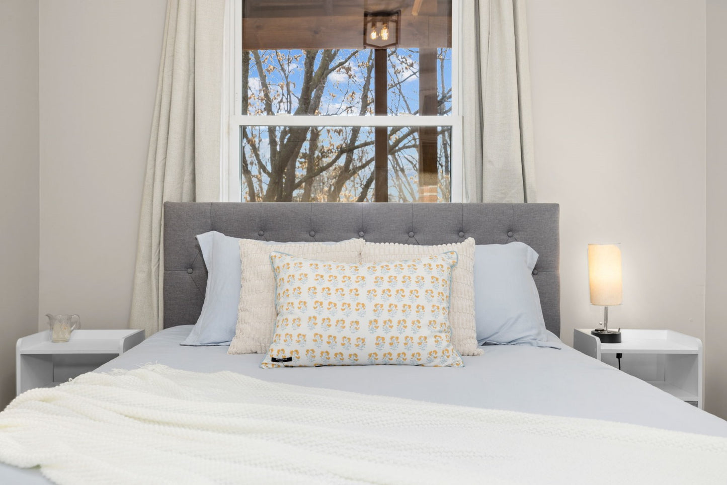 Master Mid-Term Rentals: Complete Digital Guide & Tools